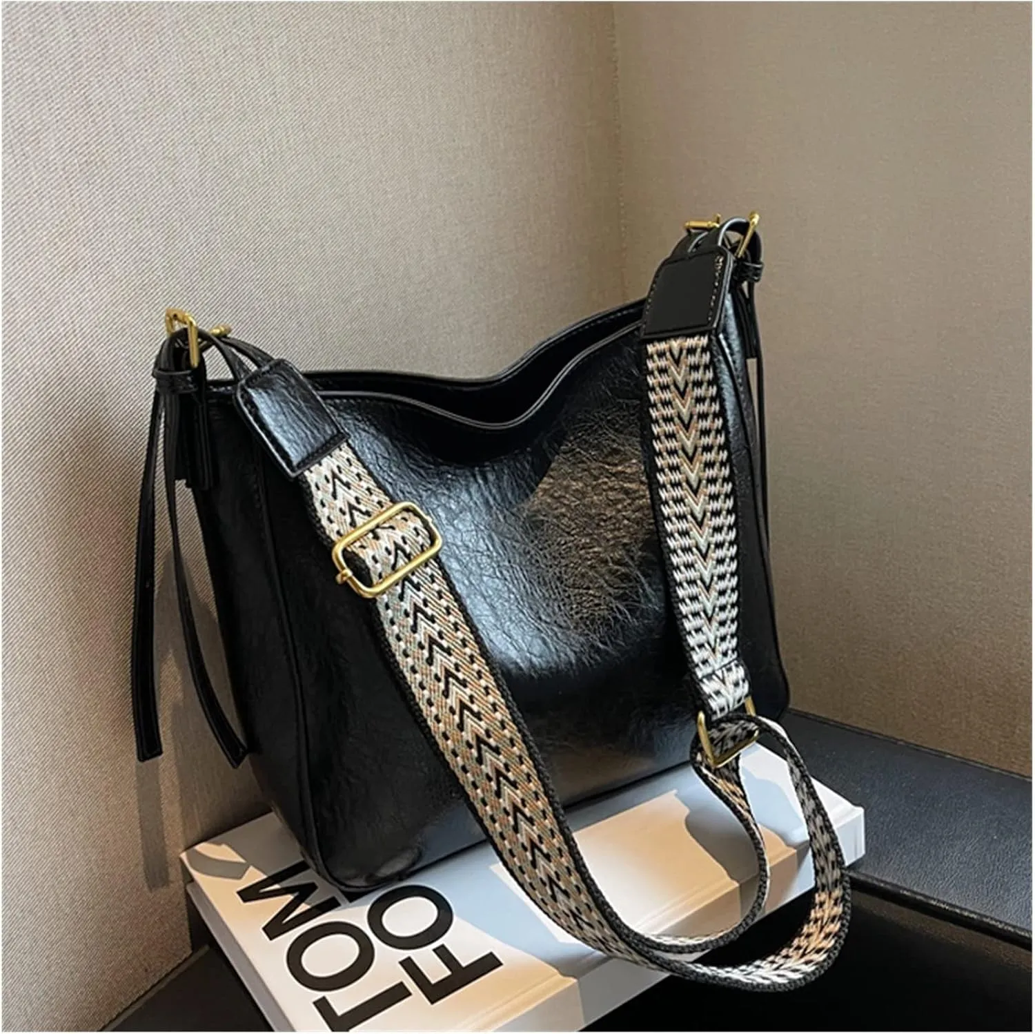 Fashion Luxury Crossbody Bags For Women Shoulder Handbags Vintage Simple Small Leather Bucket Crossbody Bags For Women(Black)