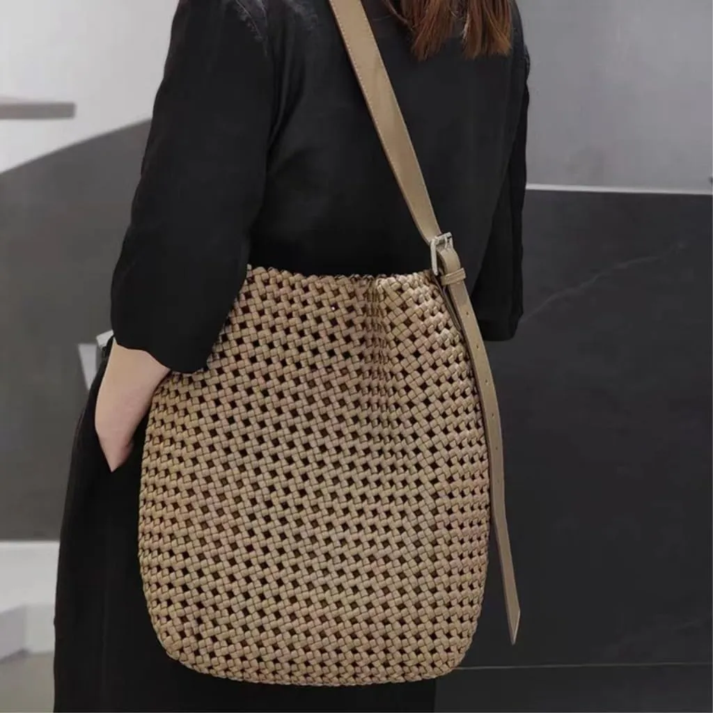 Large capacity Bag Simple and Versatile Woven Crossbody Bag: Deduce Diverse Fashion Styles for Outings Ladies shoulder Bag(Brown)