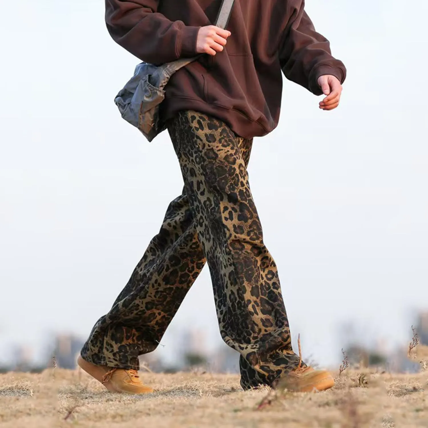 Mens Leopard Print Jeans Womens High Waist Denim Pants Y2K Baggy Casual Streetwear Trousers Unisex