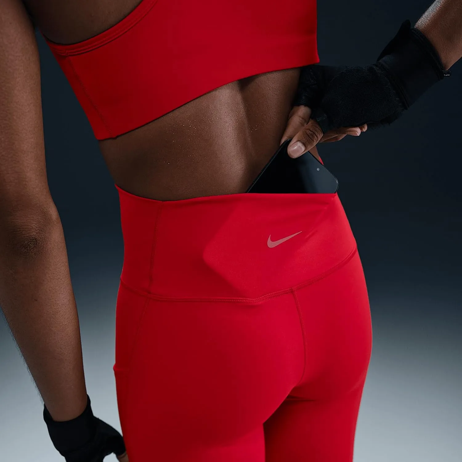 Nike Women's One High-Waisted 7/8 Leggings with Pockets